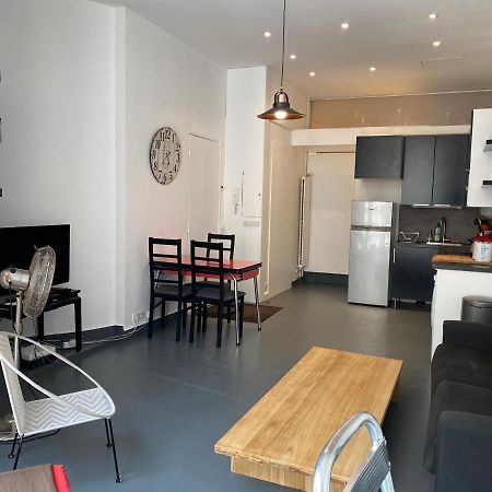 Artistic Apartment Center Of Parigi Esterno foto